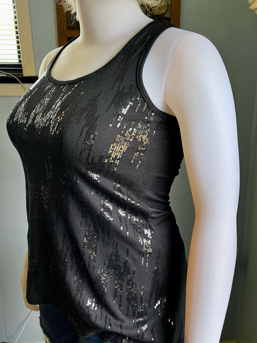 🪩Wet Seal Y2K Black Sequin Racerback Tank